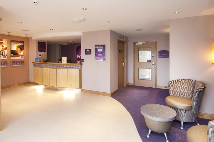 Imagen de los interiores del Hotel Premier Inn Camborne. Foto 16