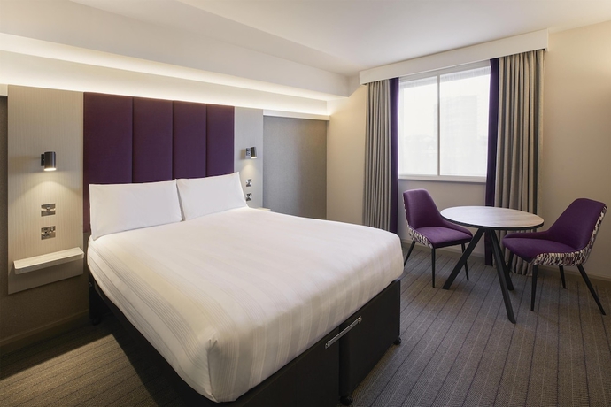 Imagen de la habitación del Hotel Premier Inn Canterbury City Centre. Foto 14