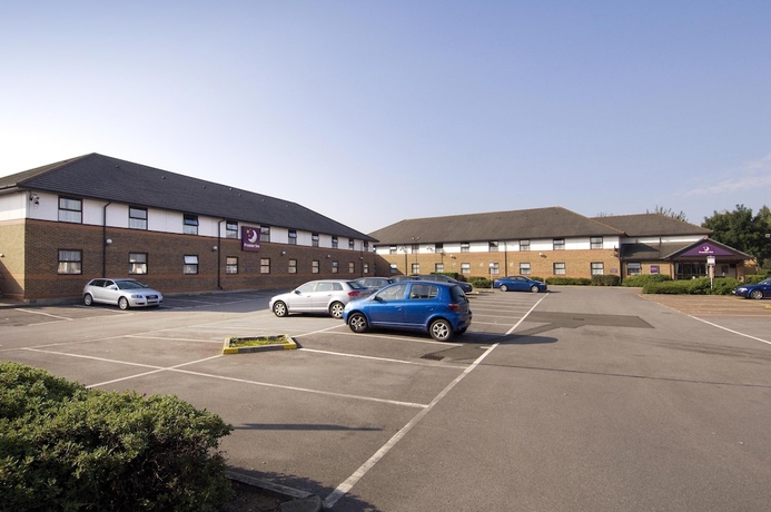 Imagen general del Hotel Premier Inn Cardiff City South. Foto 1