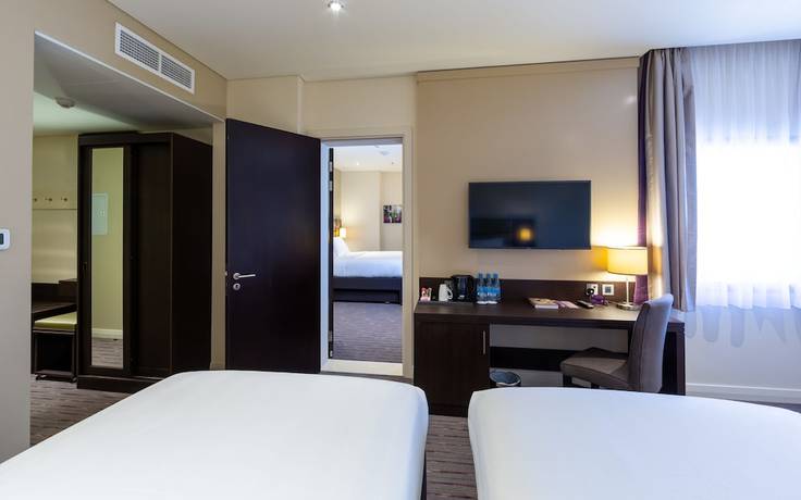 Imagen de la habitación del Hotel Premier Inn Doha Airport. Foto 5