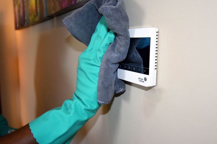 Imagen de la habitación del Hotel Premier Inn Doha Education City. Foto 8