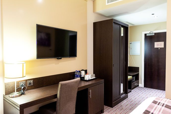 Imagen de la habitación del Hotel Premier Inn Dubai Al Jaddaf. Foto 2
