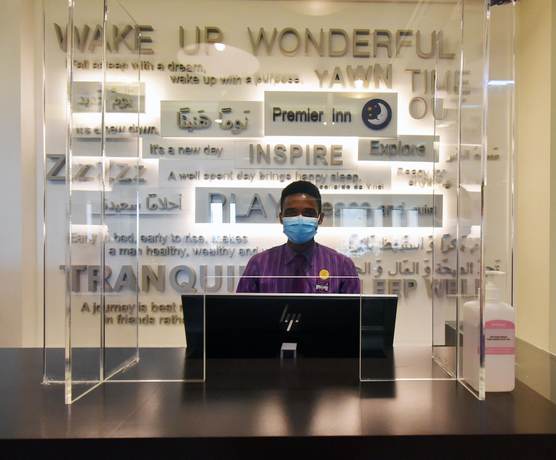 Imagen de los interiores del Hotel Premier Inn Dubai Al Jaddaf. Foto 12