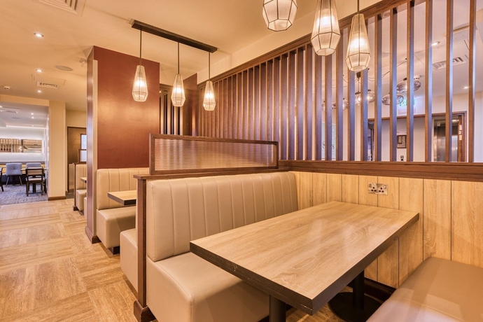 Imagen del bar/restaurante del Hotel Premier Inn Dublin City Centre (Temple Bar). Foto 2