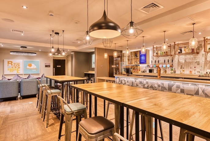 Imagen del bar/restaurante del Hotel Premier Inn Dublin City Centre (Temple Bar). Foto 4