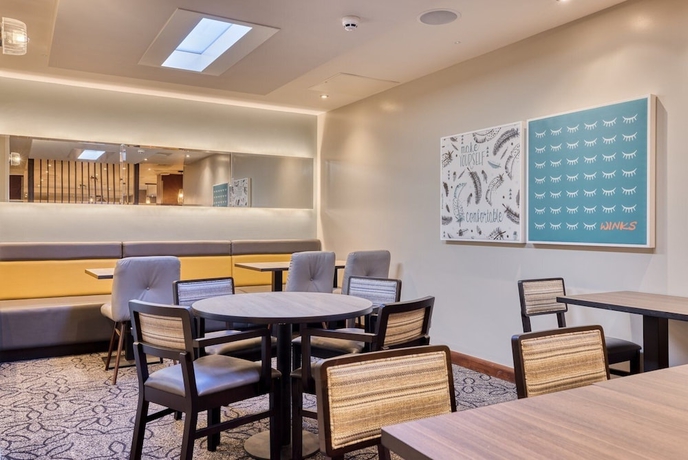 Imagen del bar/restaurante del Hotel Premier Inn Dublin City Centre (Temple Bar). Foto 5