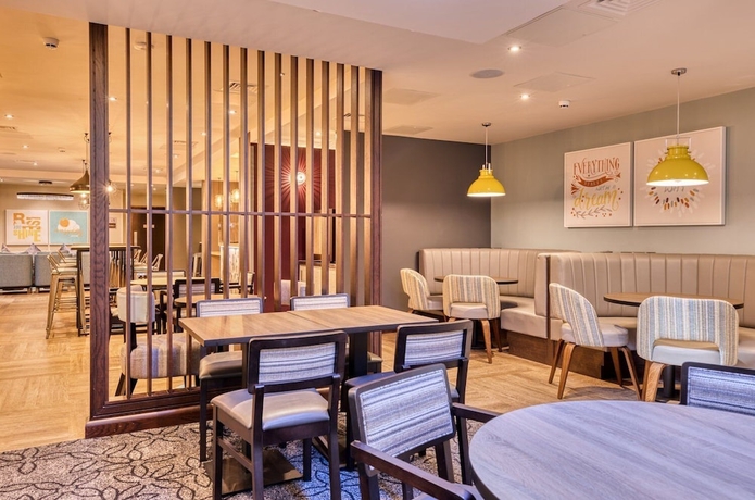 Imagen del bar/restaurante del Hotel Premier Inn Dublin City Centre (Temple Bar). Foto 6