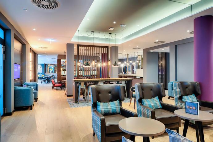 Imagen del bar/restaurante del Hotel Premier Inn Düsseldorf City Friedrichstadt. Foto 3