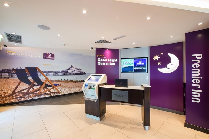 Imagen de los interiores del Hotel Premier Inn Eastbourne Town Centre. Foto 16