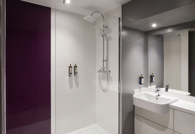 Imagen de la habitación del Hotel Premier Inn Edinburgh Cc York Place/St James Quarter. Foto 5