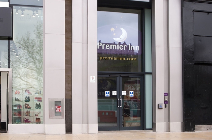 Imagen general del Hotel Premier Inn Edinburgh City Centre Princess Street. Foto 2