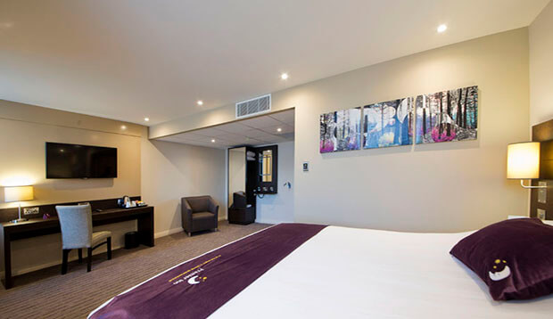 Imagen general del Hotel Premier Inn Edinburgh City Centre Royal Mile. Foto 3