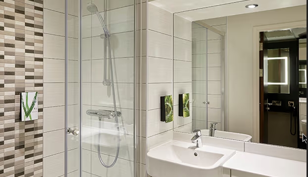 Imagen de la habitación del Hotel Premier Inn Edinburgh City Centre (Waverley). Foto 6