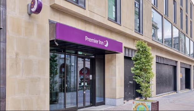 Imagen general del Hotel Premier Inn Edinburgh City Centre (Waverley). Foto 1