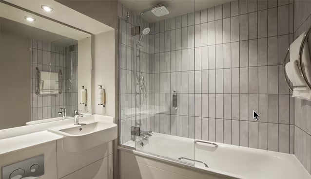 Imagen de la habitación del Hotel Premier Inn Edinburgh Leith Waterfront. Foto 4