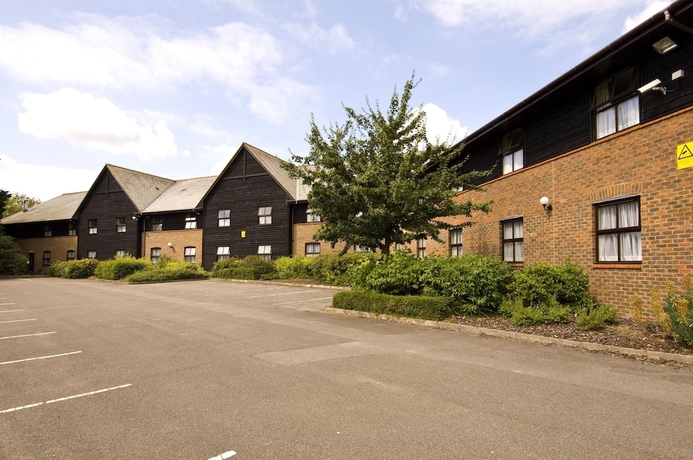 Imagen general del Hotel Premier Inn Farnborough West - Southwood. Foto 2