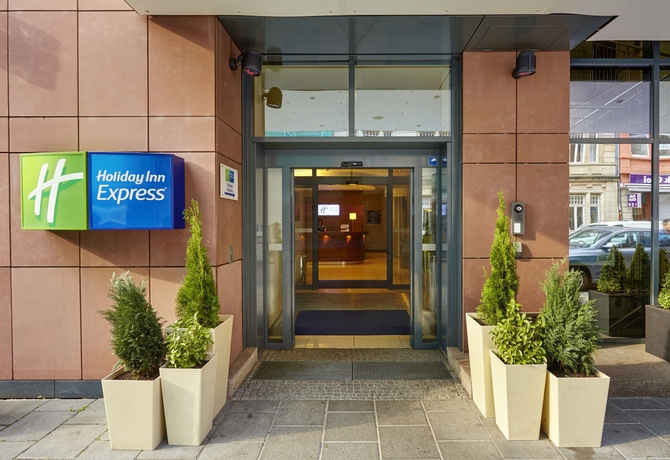 Imagen de los exteriores del Hotel Premier Inn Frankfurt City Centre. Foto 11