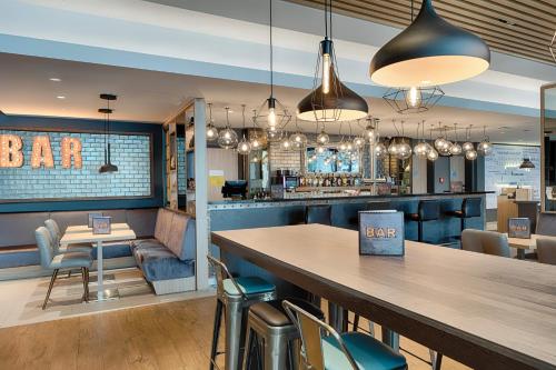 Imagen general del Hotel Premier Inn Frankfurt Westend. Foto 8