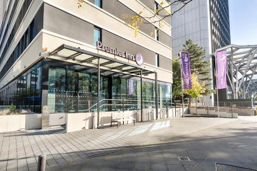 Imagen general del Hotel Premier Inn Frankfurt Westend. Foto 16