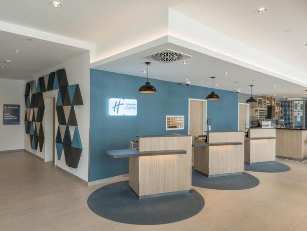 Imagen de los interiores del Hotel Premier Inn Freiburg City Süd. Foto 15