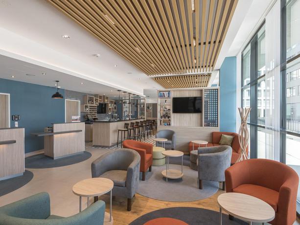 Imagen del bar/restaurante del Hotel Premier Inn Freiburg City Süd. Foto 6