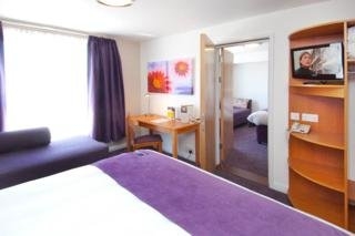 Imagen de la habitación del Hotel Premier Inn Gatwick Manor Royal. Foto 9