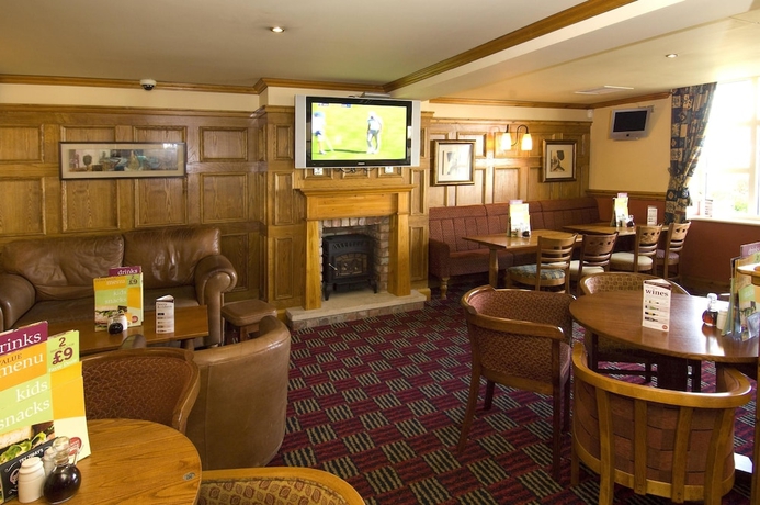 Imagen del bar/restaurante del Hotel Premier Inn Gloucester Business Park. Foto 2