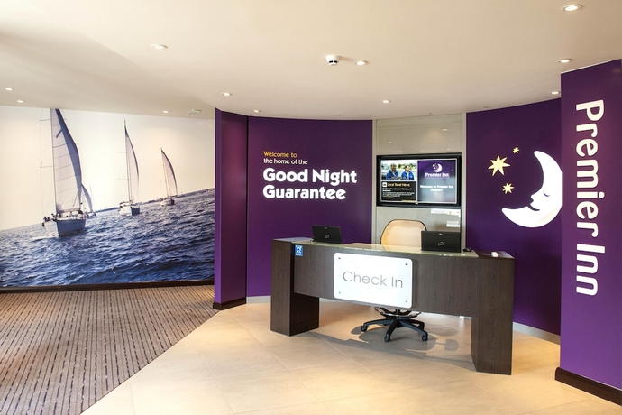 Imagen de los interiores del Hotel Premier Inn Gosport. Foto 16