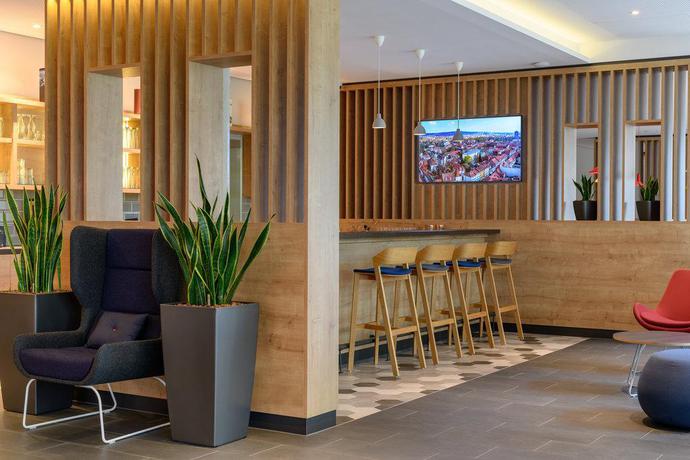 Imagen del bar/restaurante del Hotel Premier Inn G&ouml;ttingen. Foto 3