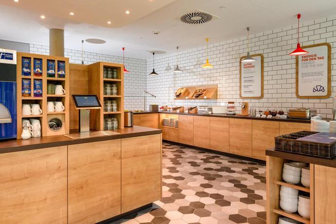 Imagen del bar/restaurante del Hotel Premier Inn G&ouml;ttingen. Foto 4
