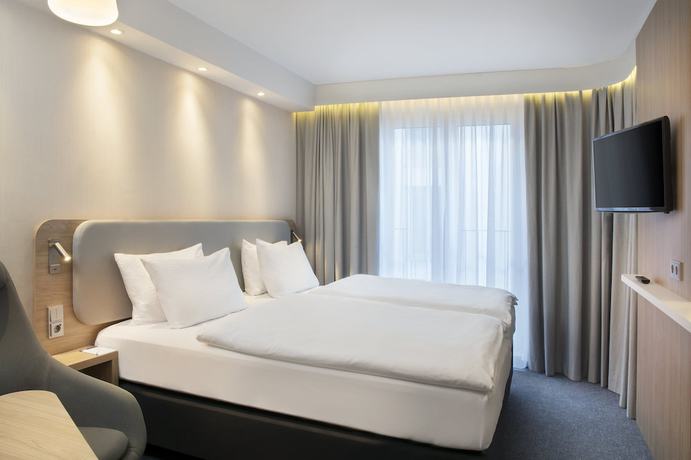 Imagen de la habitación del Hotel Premier Inn G&ouml;ttingen. Foto 14