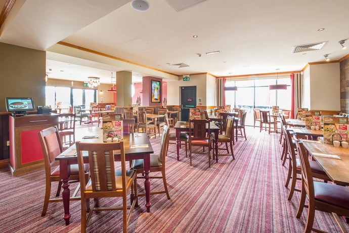 Imagen del bar/restaurante del Hotel Premier Inn Great Yarmouth West - A47. Foto 10