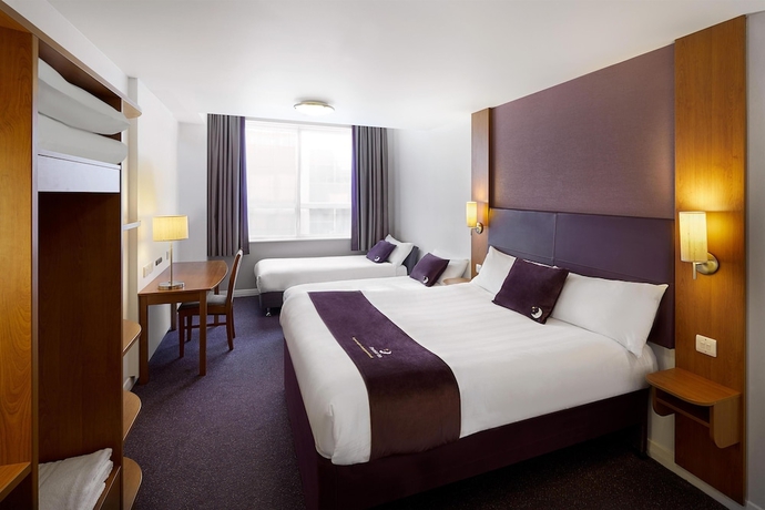 Imagen de la habitación del Hotel Premier Inn Halifax Town Centre. Foto 12