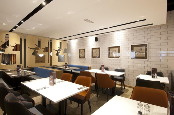 Imagen del bar/restaurante del Hotel Premier Inn Halifax Town Centre. Foto 5