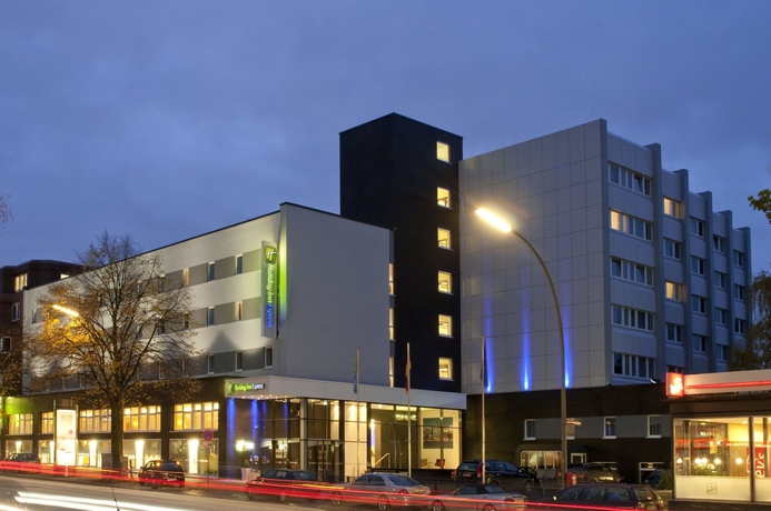Imagen de los exteriores del Hotel Premier Inn Hamburg City Alster. Foto 13