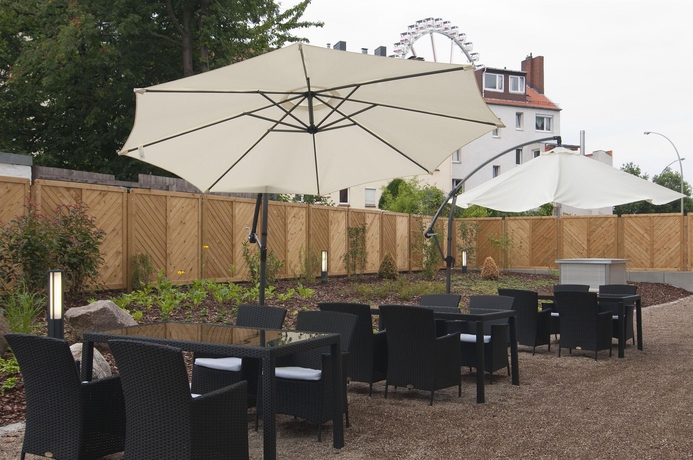 Imagen del bar/restaurante del Hotel Premier Inn Hamburg City Millerntor. Foto 6