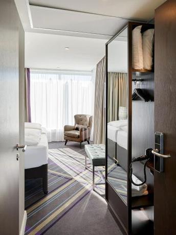 Imagen de la habitación del Hotel Premier Inn Hamburg City Zentrum. Foto 19
