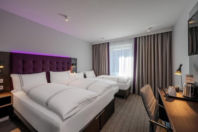 Imagen de la habitación del Hotel Premier Inn Hannover City Centre. Foto 8