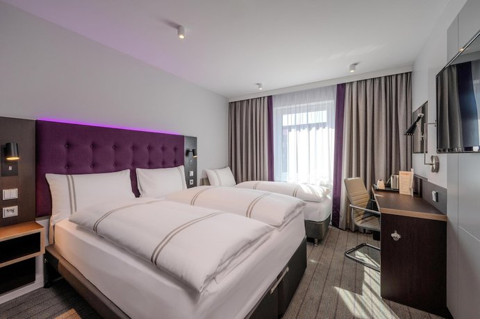 Imagen de la habitación del Hotel Premier Inn Hannover City Centre. Foto 11