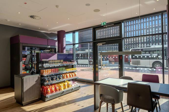 Imagen de los interiores del Hotel Premier Inn Hannover City Centre. Foto 16