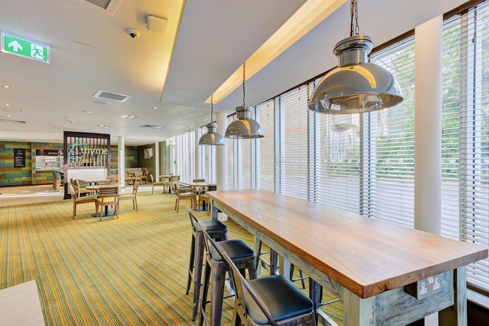 Imagen del bar/restaurante del Hotel Premier Inn Haywards Heath. Foto 2