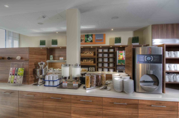 Imagen del bar/restaurante del Hotel Premier Inn Heidelberg City Zentrum. Foto 3