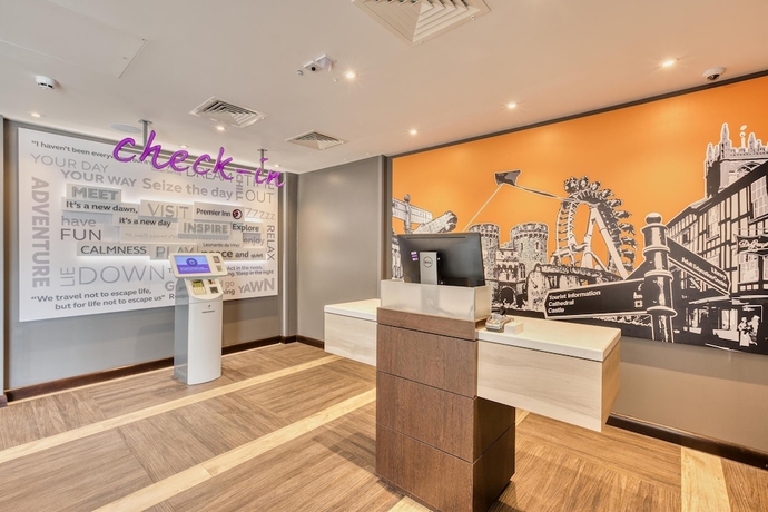 Imagen de los interiores del Hotel Premier Inn Hereford City Centre - Old Market. Foto 16