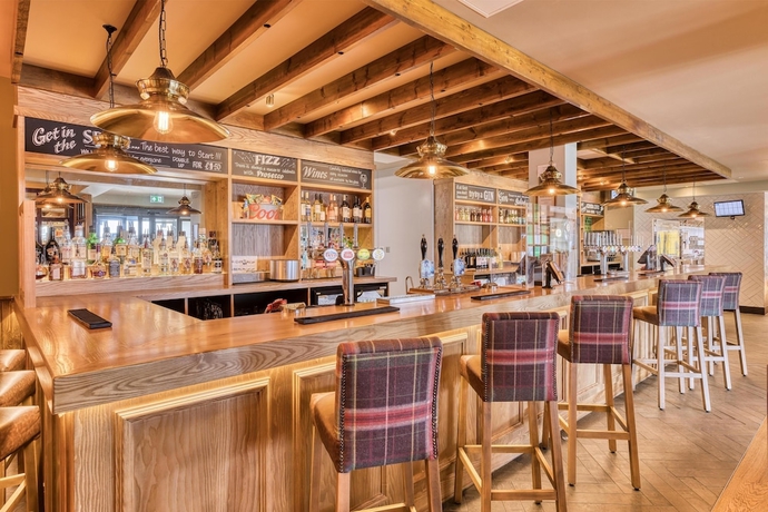 Imagen del bar/restaurante del Hotel Premier Inn Isle of Wight Sandown - Seafront. Foto 2