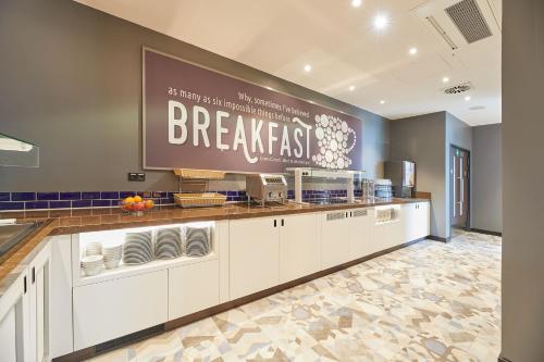 Imagen general del Hotel Premier Inn Karlsruhe City Am Wasserturm. Foto 2