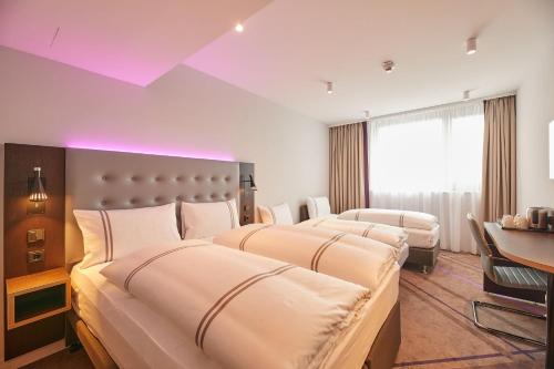 Imagen de la habitación del Hotel Premier Inn Karlsruhe City Am Wasserturm. Foto 19