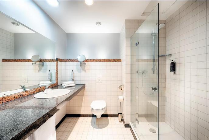 Imagen de la habitación del Hotel Premier Inn Köln City Mediapark. Foto 3