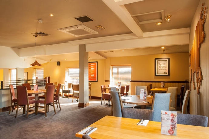 Imagen del bar/restaurante del Hotel Premier Inn Liverpool North. Foto 3