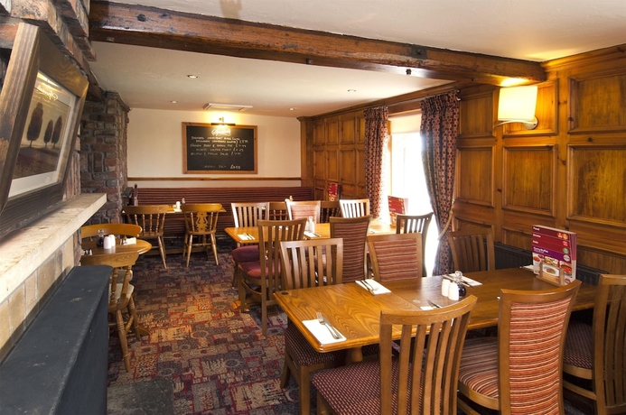 Imagen del bar/restaurante del Hotel Premier Inn Llanelli Central West. Foto 5