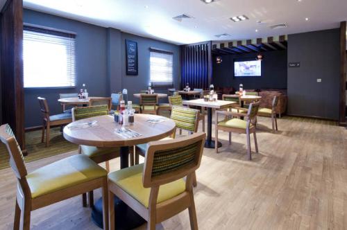 Imagen general del Hotel Premier Inn London Brixton. Foto 4